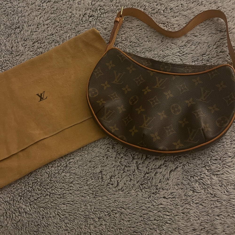 Louis Vuitton Hand bag